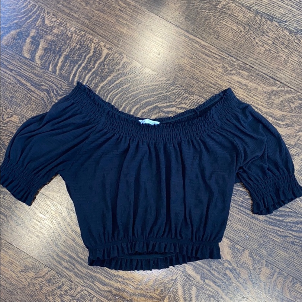 Zara Off the Shoulder Top 🖤